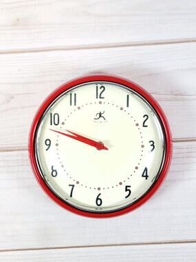 Infinity Retro Modern Red Wall Clock Vintage 2005